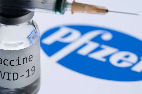 Pfizer disappoints with unchanged Covid sales forecasts
