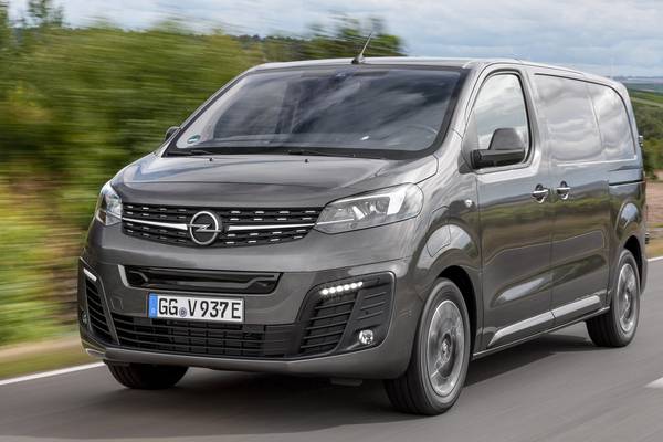Small battery, big load – Opel’s Vivaro-e gives ‘van-man’ a plug