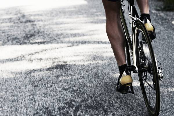 Two cyclists hospitalised as one seriously hurt in Co Clare crash