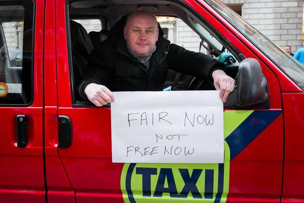 Dublin taxi drivers hold fresh protest over app commission fee