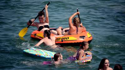 Safety appeal after  heat-wave drownings