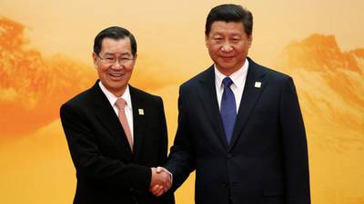 Taiwan leaders walk tightrope in closer relations with Beijing