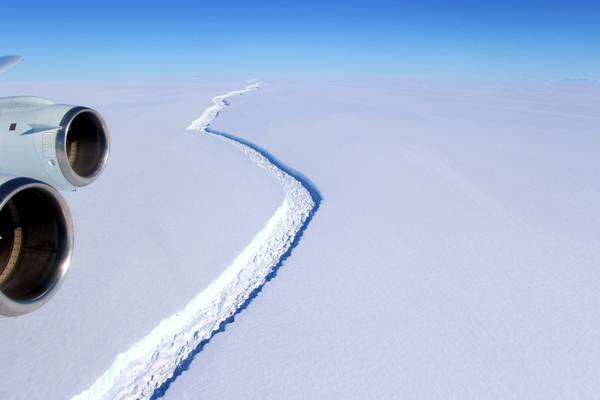 Trillion tonne iceberg breaks away from Antarctica ice shelf