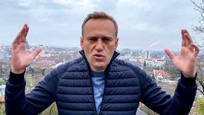 Kremlin critic Alexei Navalny to fly back to Russia on Sunday