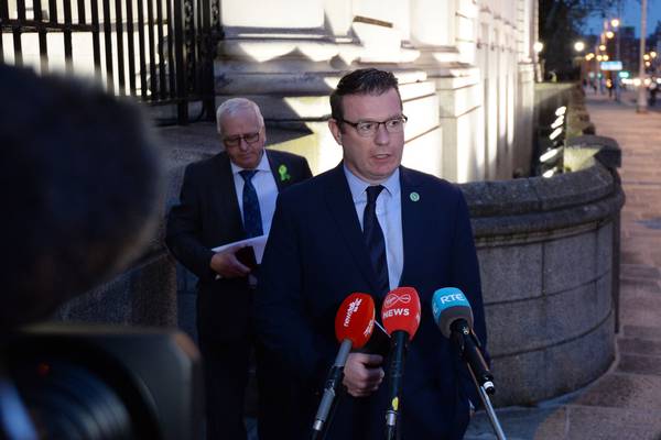 Séamus Woulfe: Opposition to seek legal advice as meeting ends without agreement