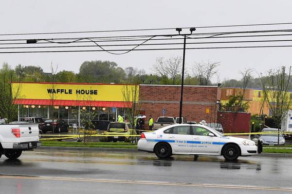 Gunman kills at least four at Nashville restaurant