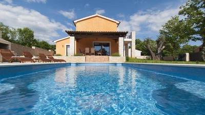 What can you buy for €299k in the Caribbean, Italy, France, Croatia and Offaly