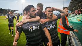 Dundalk turn on the style to see off Shamrock Rovers