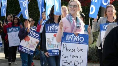 Nurses urged to vote in favour of package which averted strike