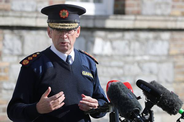 Garda chief lauds courage of officers at anti-lockdown protest