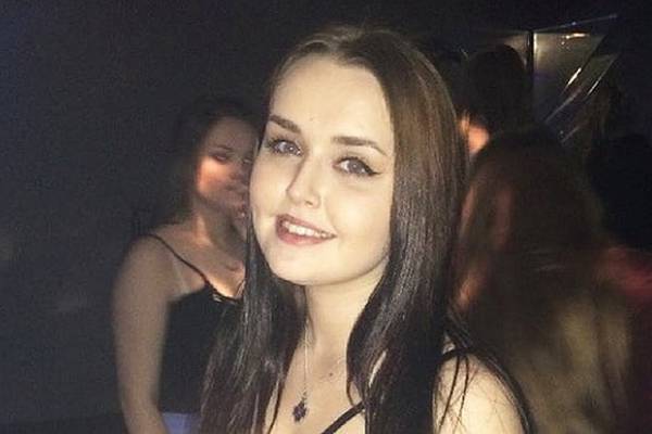 Girl (17) took her own life ‘after accidental Snapchat message’