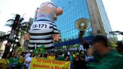 Brazil’s 2016 budget intensifies fear of financial crisis