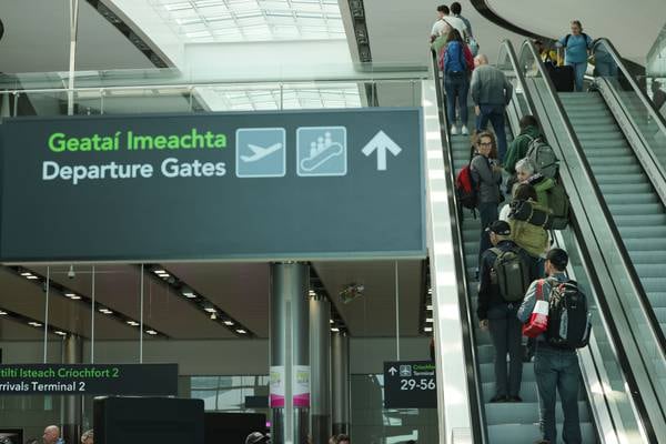 Aer Lingus passengers face about 122 further flight cancellations next week