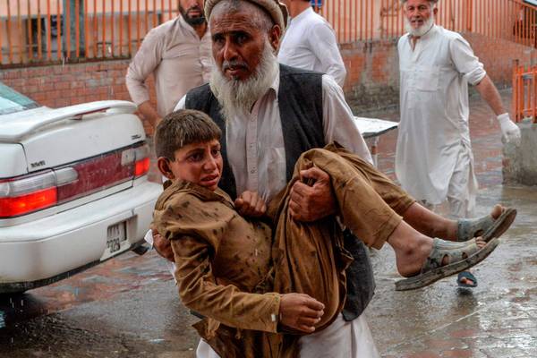 Afghanistan: Dozens killed in explosion at mosque