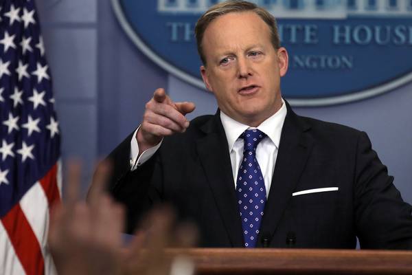 White House seeks to ease fears over new immigration measures