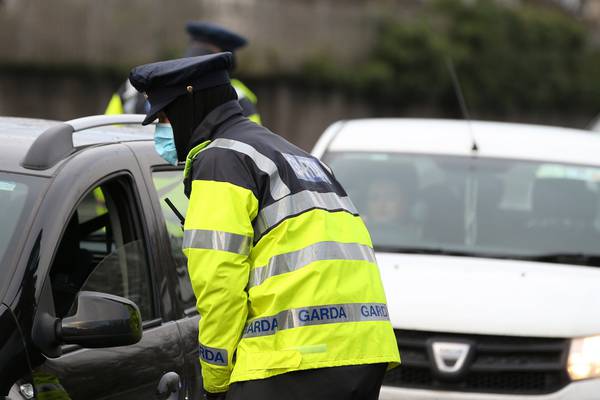 Getting gardaí to enforce quarantine in homes ‘problematic’