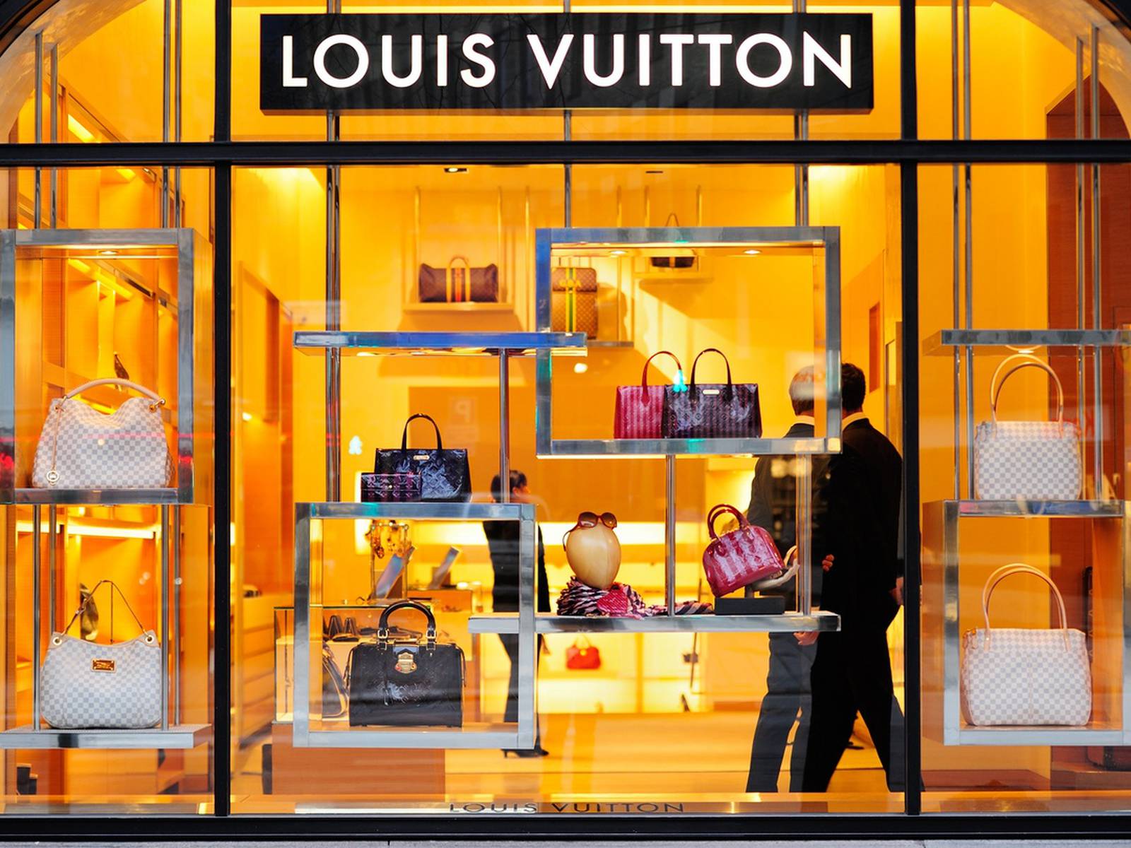 Louis Vuitton wallpaper, 1600x1200