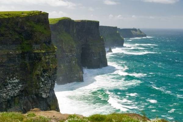 Parachute may have snagged on Cliffs of Moher in fatal jump