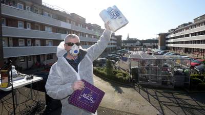 Coronavirus: Ringsend residents invent balcony bingo to keep entertained