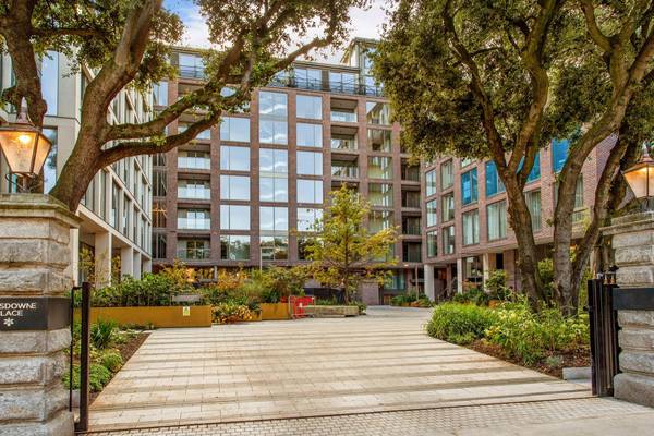 Lansdowne Place apartment returns to market seeking €1.45m