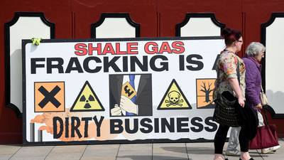Britain orders immediate moratorium on fracking due to earth tremor concerns