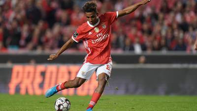 West Ham may miss out as Benfica midfielder Fernandes is offered to Spurs