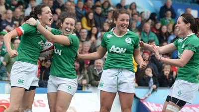 Ireland women keep Grand Slam hopes alive and kicking