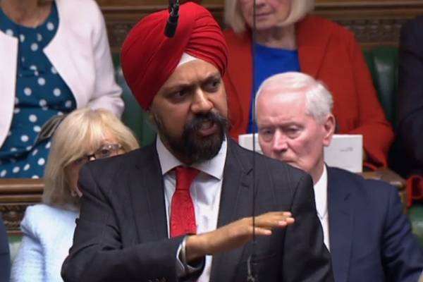 Labour MP gets applause after criticising Boris Johnson’s ‘derogatory and racist remarks’