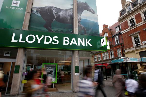 Lloyds completes £1.9bn acquisition of  credit card firm MBNA