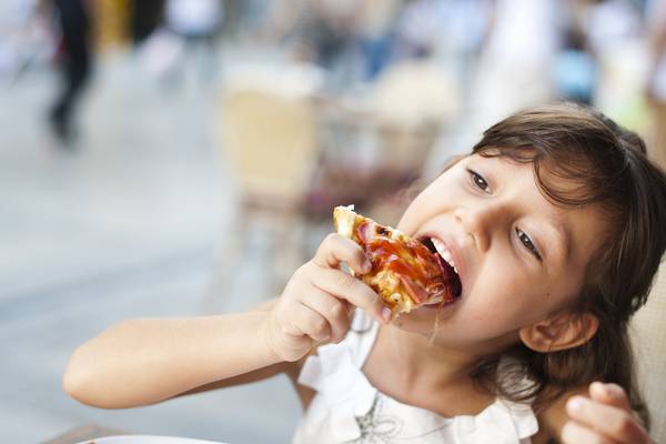 Two-thirds of young children’s meals in restaurants exceed fat guidelines