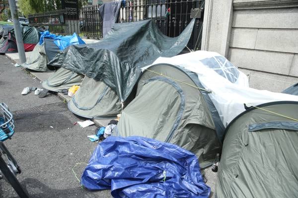 Number of homeless asylum seekers passes 2,000 for first time, new figures show