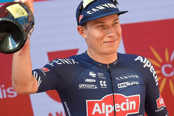 Jasper Philipsen wins bunch sprint to claim Vuelta stage two