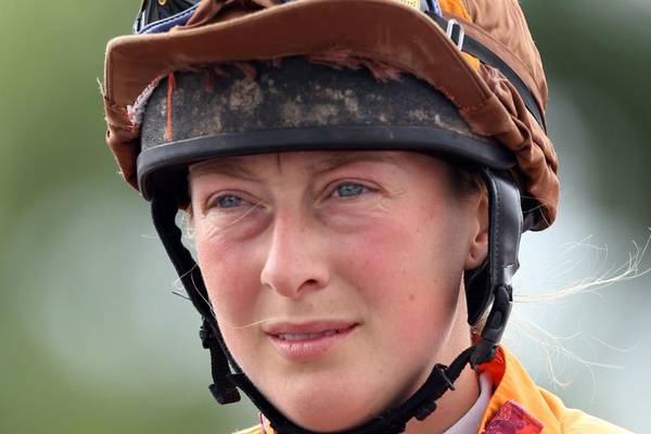 Jockey Lorna Brooke dies following Taunton fall
