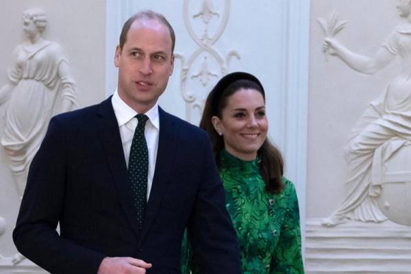 Kate Middleton arrives in Ireland wearing green head to toe