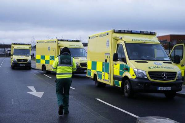 Ambulance staff announce plans to strike for three days