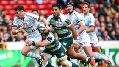Dan Carter closes on clean sweep as Racing down Leicester