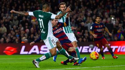 Lionel Messi scores on 500th Barcelona appearance