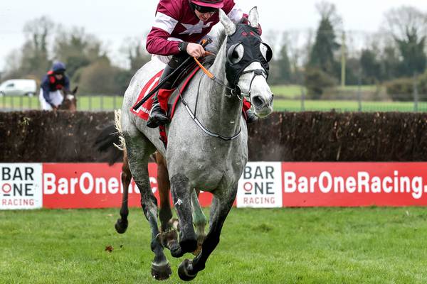 Davy Russell to ride Coko Beach for defence of Thyestes Chase title