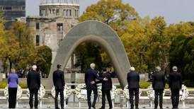 John Kerry delivers message of peace at Hiroshima memorial