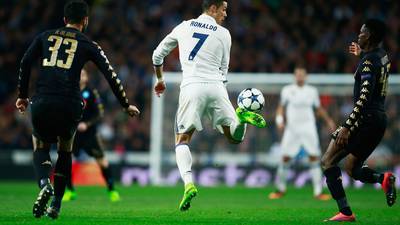 Real Madrid recover from early goal to beat Napoli