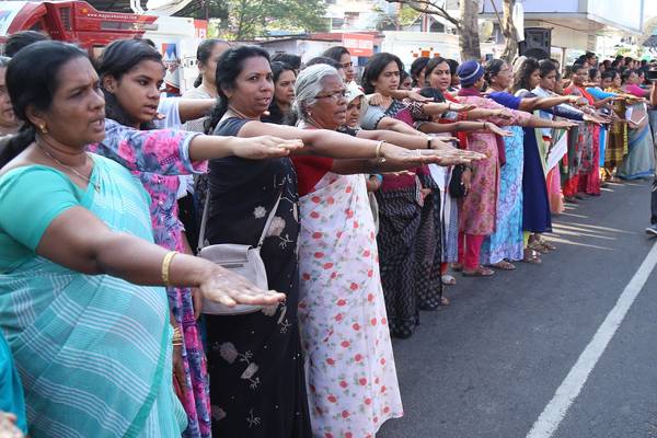 Temple ban on menstruating women protested in Kerala