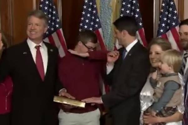 US speaker Paul Ryan stops teenager dabbing during swearing-in