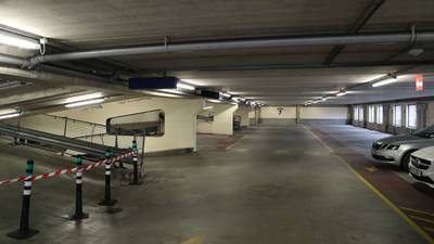 Operator rejects claims by Dr Tony Holohan that car parks are full