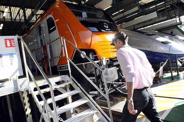 France backs Alstom-Siemens train move