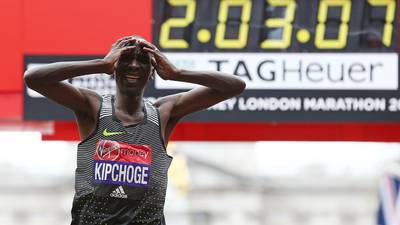 Eliud Kipchoge lets world record slip through hands in London