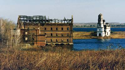 Russian townsfolk who live in shadow of a leaking nuclear plant