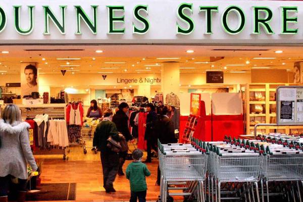 Bumper Christmas for grocers as shoppers splurge almost €1bn