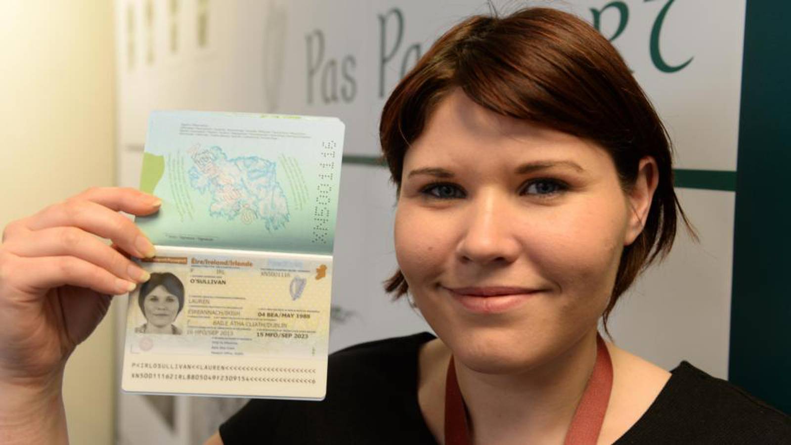 Американский паспорт девушка