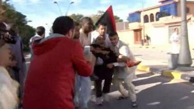 Libyan forces storm military base in fresh  Tripoli clashes