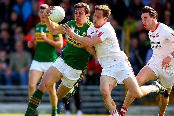 Eamonn Fitzmaurice oversees changing of  Kerry guard